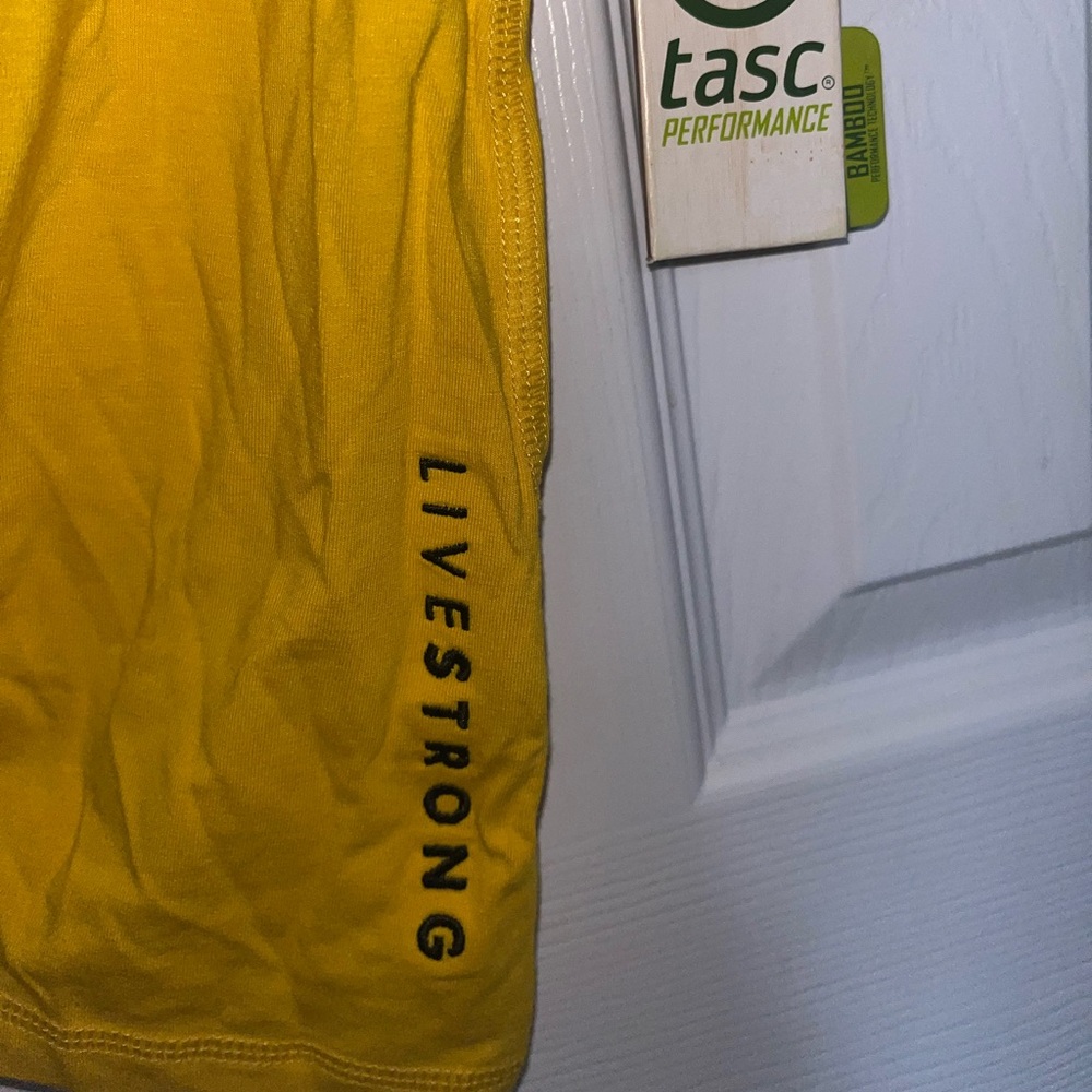 LIVESTRONG Women’s Racerback NWT